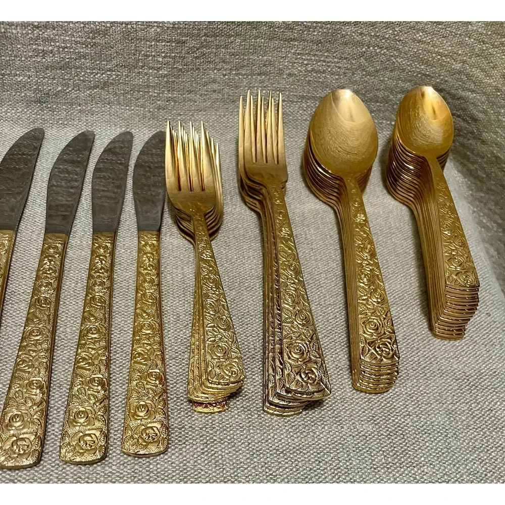 Vtg CELLINI ROMANESQUE Set of 8 Flatware 1 Pc MISSING W/ Butter Sugar Spoon Case